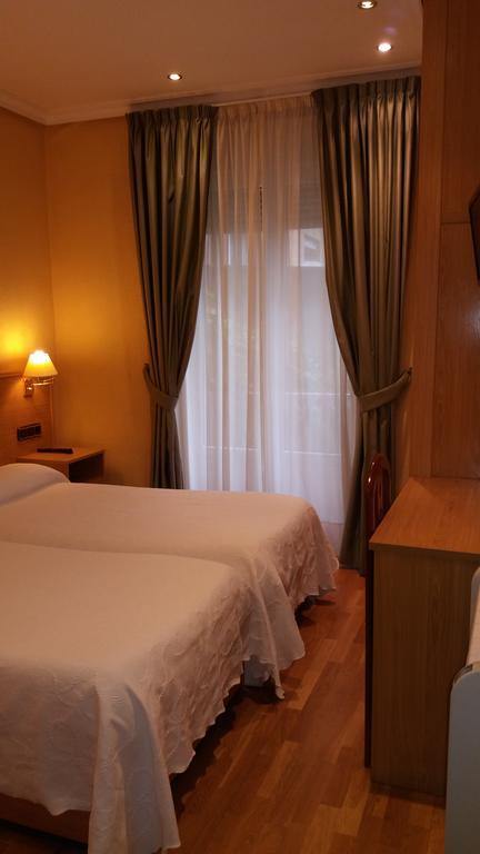 Pension La Concha San Sebastián Exterior foto